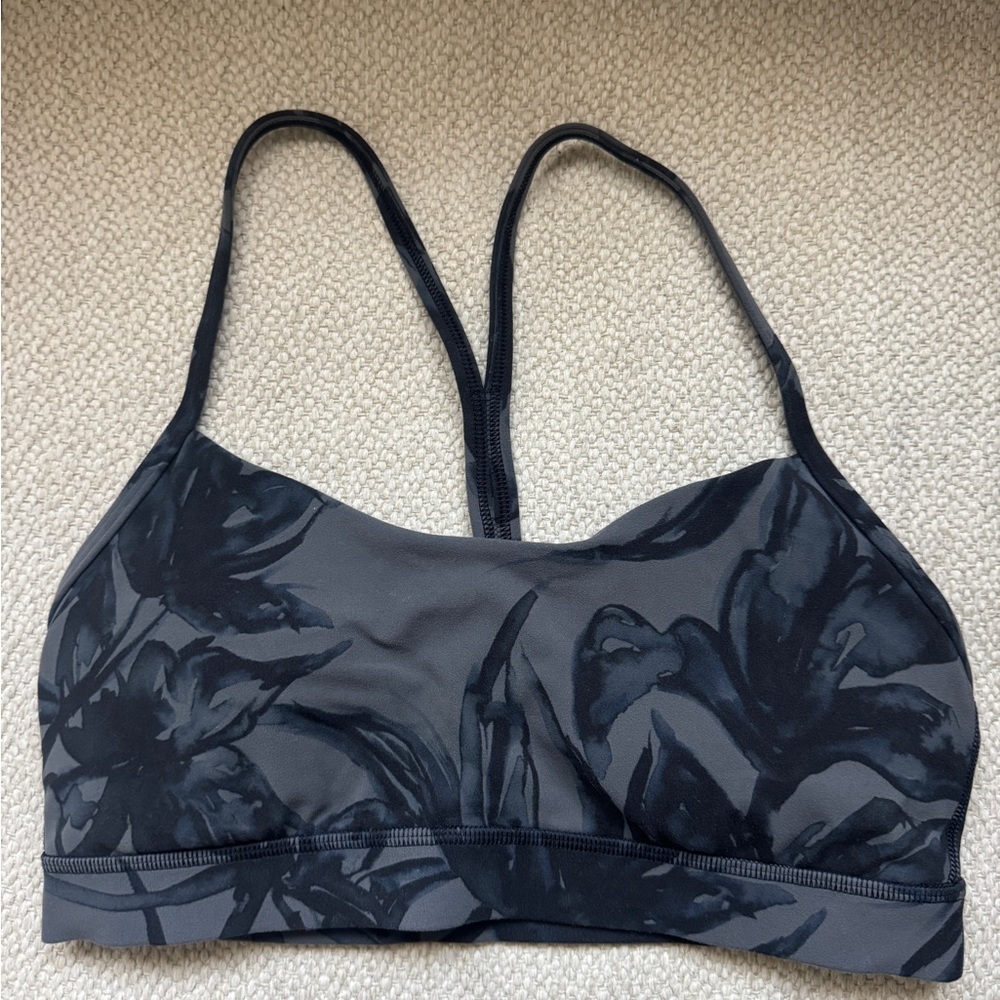 Lululemon Black Gray Sports Flow Y Nulu Bra